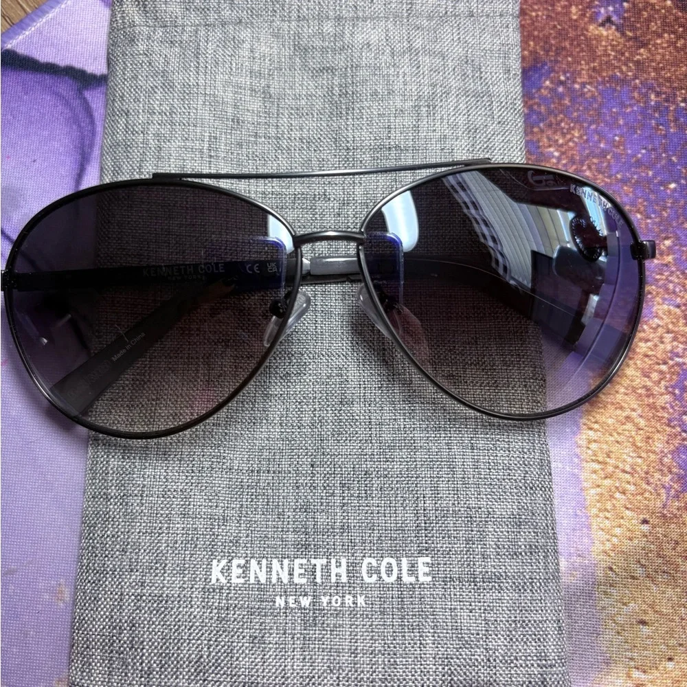 KENNETH COLE Silver Frame Sunglasses with Purple Lenses-Unisex NEW